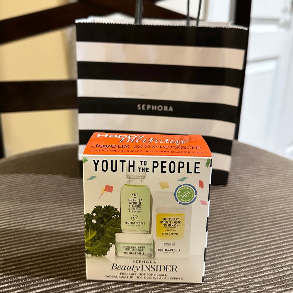 NWOT Youth To The People
